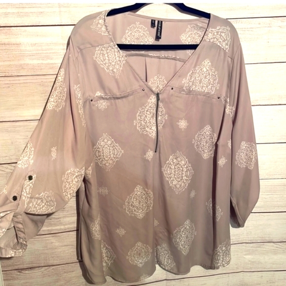 (M) Maurices Sheer Blouse Ptp20"×L26" - Picture 4 of 13